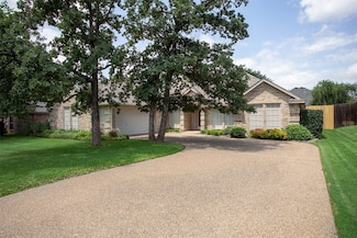 1015 Oak Hill Park, Kennedale, TX 76060
