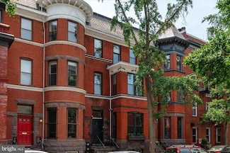 1758 Swann St NW, Washington, DC 20009