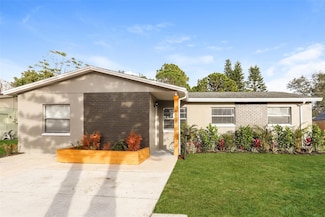 4618 Redfish Ln SE, Saint Petersburg, FL 33705
