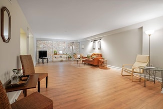 106 N High St Unit 105, Columbus, OH 43215
