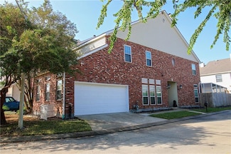 30 Nouveau Ln E, Metairie, LA 70003