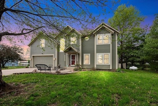 1330 N Lake City Valley Rd, Buckner, MO 64016