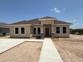 221 Bayo Dr, Eagle Pass, TX 78852
