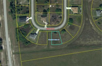 8031 Buttercup Cir, Port Labelle, FL 33935