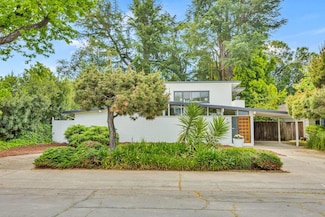 5190 Sandburg Dr, Sacramento, CA 95819