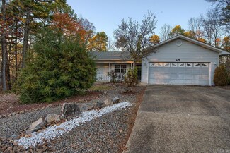 4 Miranda Ln, Hot Springs Village, AR 71909