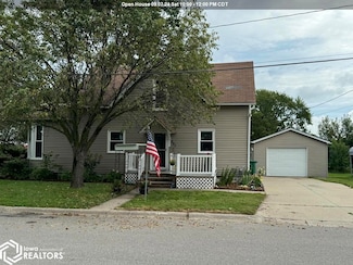 207 S East St, Bloomfield, IA 52537