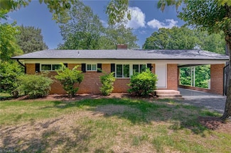 2947 Parkhurst Dr, Winston Salem, NC 27103