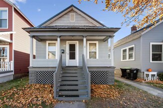 1309 15th St, Menominee, MI 49858