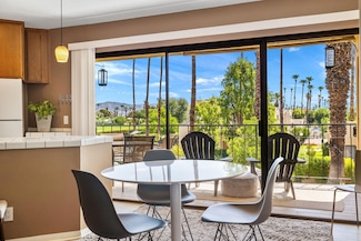 5300 E Waverly Dr Unit N5205, Palm Springs, CA 92264