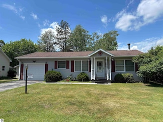 519 Adams St, East Tawas, MI 48730