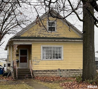 232 N James St, Centralia, IL 62801