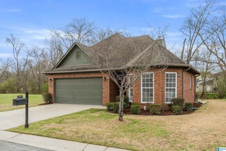 249 Creekside Ln, Pelham, AL 35124