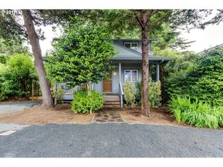 197 E Van Buren St, Cannon Beach, OR 97110