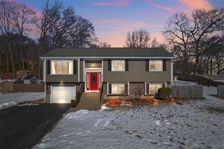 10 Young Ln, Johnston, RI 02919