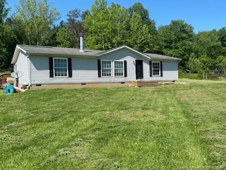 7970 E Blankenbaker Rd, Pekin, IN 47165