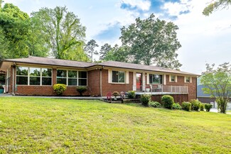 1822 E Hunt Rd, Maryville, TN 37804