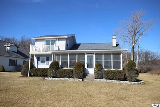 684 Seagull Ln, Hanover, MI 49241