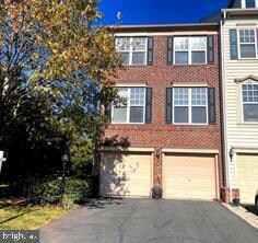 9254 Cascade Falls Dr, Bristow, VA 20136