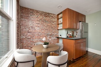 366-368 Sumner St Unit 1, Boston, MA 02128