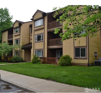 3121 Sayre Dr, Princeton, NJ 08540