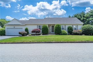 62 Scituate Farms Dr, Cranston, RI 02921