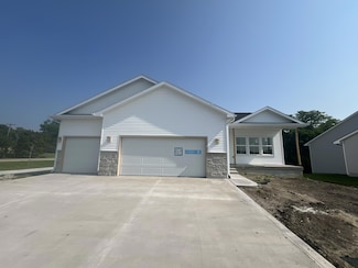 5825 Westfield Dr, Ames, IA 50014