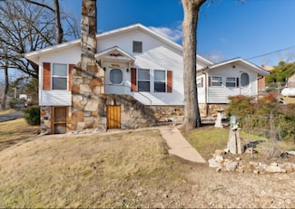 233 Benton Ave, Rockaway Beach, MO 65740