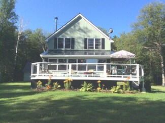 83 Bradley Rd, Averill, VT 05901