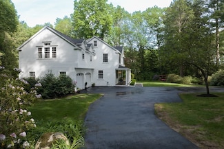 338 Highland St, Weston, MA 02493