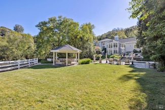 2815 Vineyard Rd, Novato, CA 94947