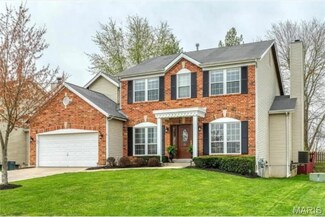 1325 Auburn Hills Dr, Saint Charles, MO 63304