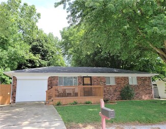 405 E River Bend Ct, Saint Paul, IN 47272