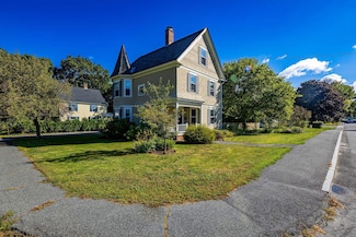 23 Maple St, Hanover, NH 03755