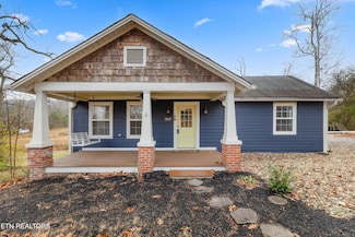 2520 W Beaver Creek Dr, Powell, TN 37849