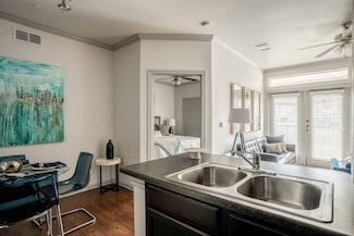 15330 Liberty River Dr Unit B2.3308, Houston, TX 77049