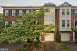 6253 Casdin Dr, Alexandria, VA 22310