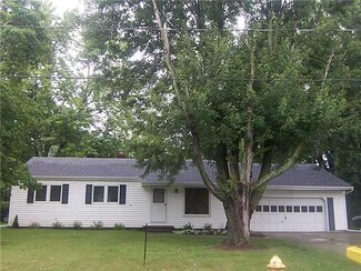 28262 Brookside Ln, Millbury, OH 43447