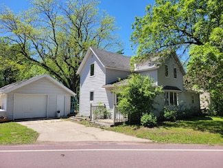 386 Lakeview Rd, Heron Lake, MN 56137