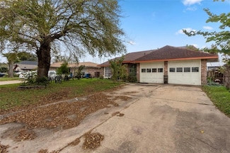 1927 Dormstom Ln, Houston, TX 77088