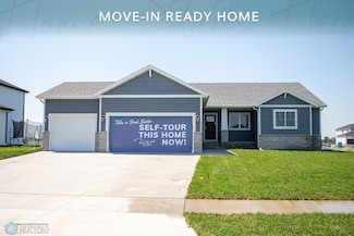 10219 73rd St S, Horace, ND 58047