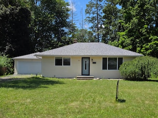 203 N Ridgeway Dr, Battle Creek, MI 49015