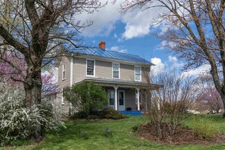 51 Croushorn Ln, Weyers Cave, VA 24486