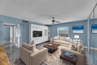 2151 NE 68th St Unit 231, Fort Lauderdale, FL 33308