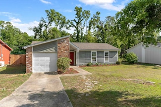 2832 Mcarthur St, Tallahassee, FL 32310
