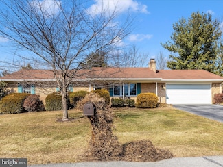 17814 Bluebell Dr, Hagerstown, MD 21740