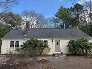 42 Sandy Valley Rd, Marstons Mills, MA 02648