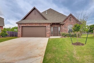 1809 Savannah Ln, Edmond, OK 73003