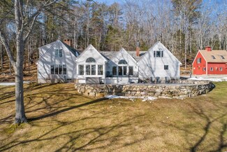 35 Great Oak Ln, Boothbay, ME 04537