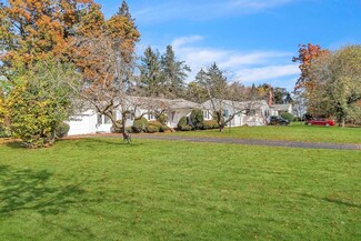 121 Herrman St, West Springfield, MA 01089